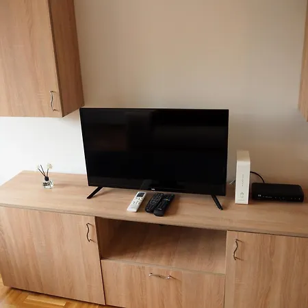 Cozy Nest Apartment *