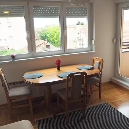 Apartment Cozy Nest Belgrade